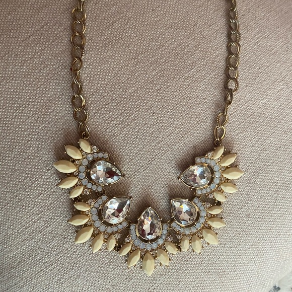 Unique statement necklace - Picture 2 of 3